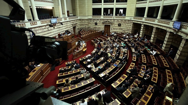 Ψηφίσθηκε το ν/σ για την πάταξη του λαθρεμπορίου